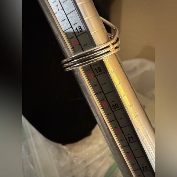 Beautiful Blue Topaz 8.5 Ring 925 Silver Plated - Picture 11 of 13